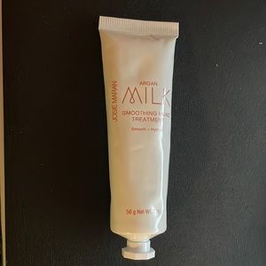 Josie Maran Argan milk smoothing hand treatment 2oz